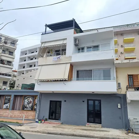 Beachfront Appartamento *