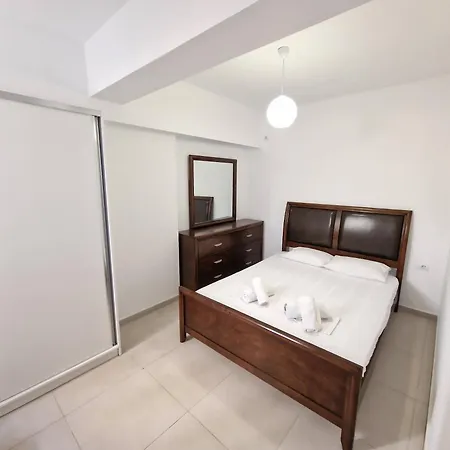 Beachfront Apartment Apartment *