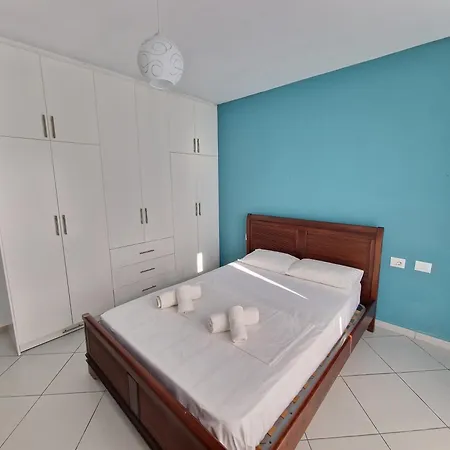Apartment Beachfront Apartment