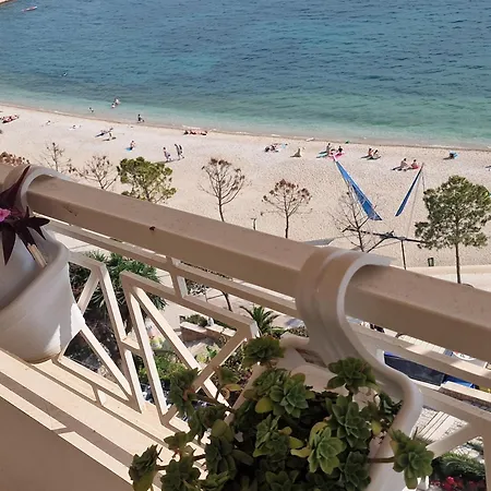 Beachfront Apartment Sarande