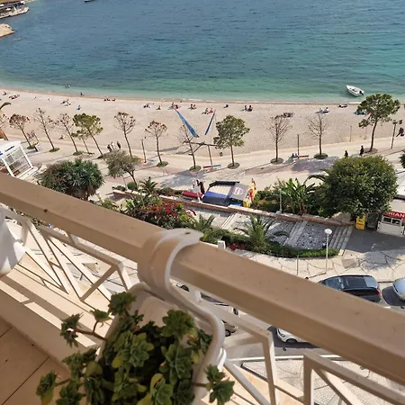 Beachfront Apartment * Sarande