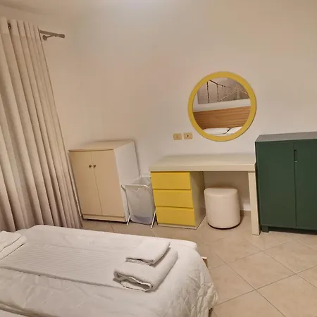 Apartment Beachfront Sarande